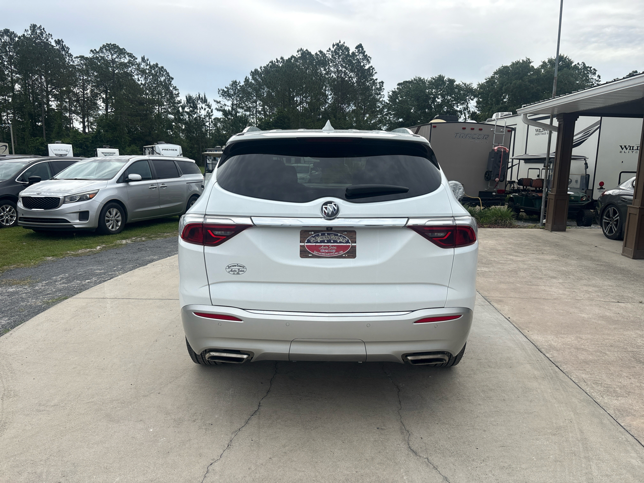Buick Enclave FWD 4dr Essence 2023