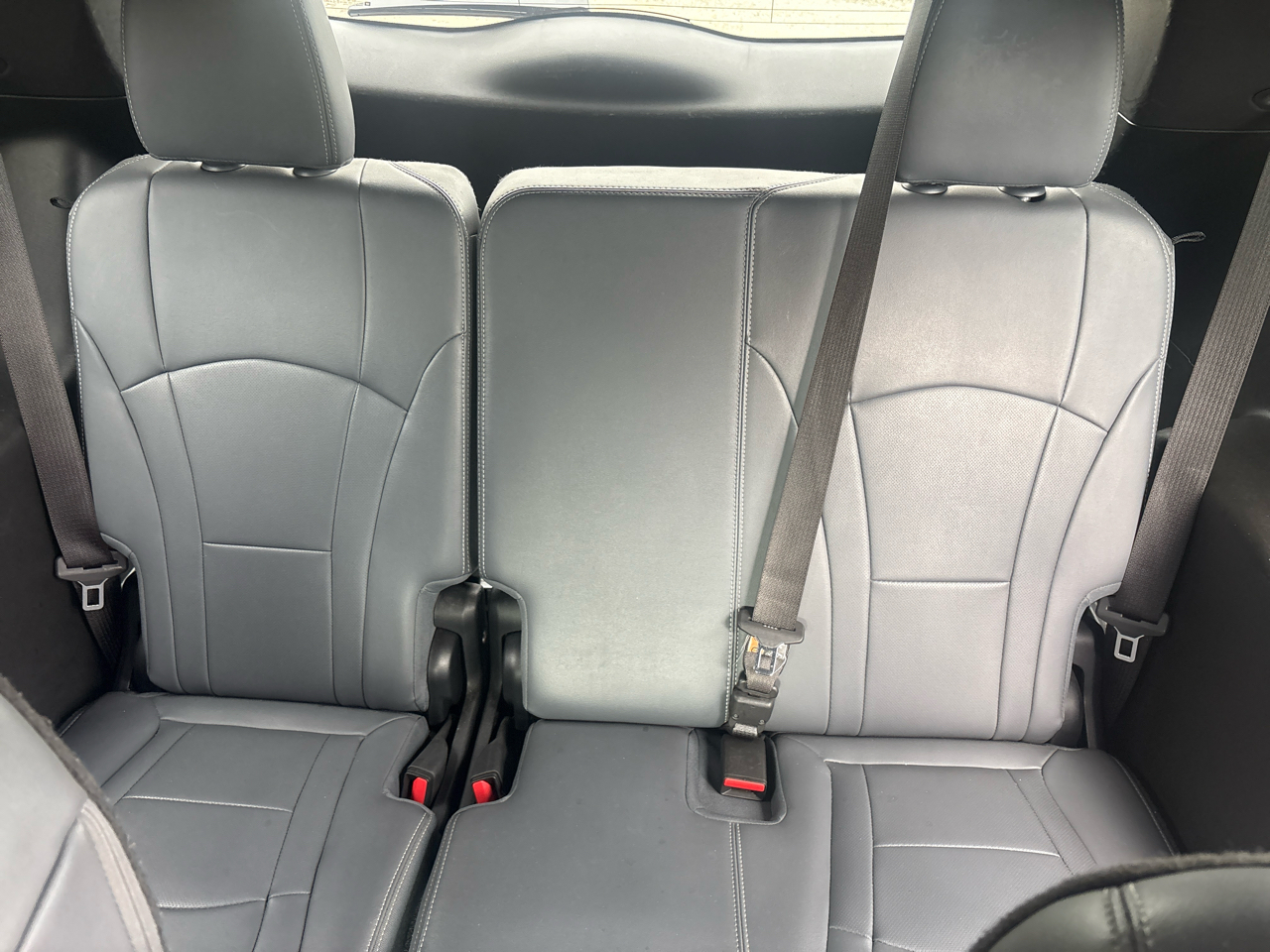 Buick Enclave FWD 4dr Essence 2023