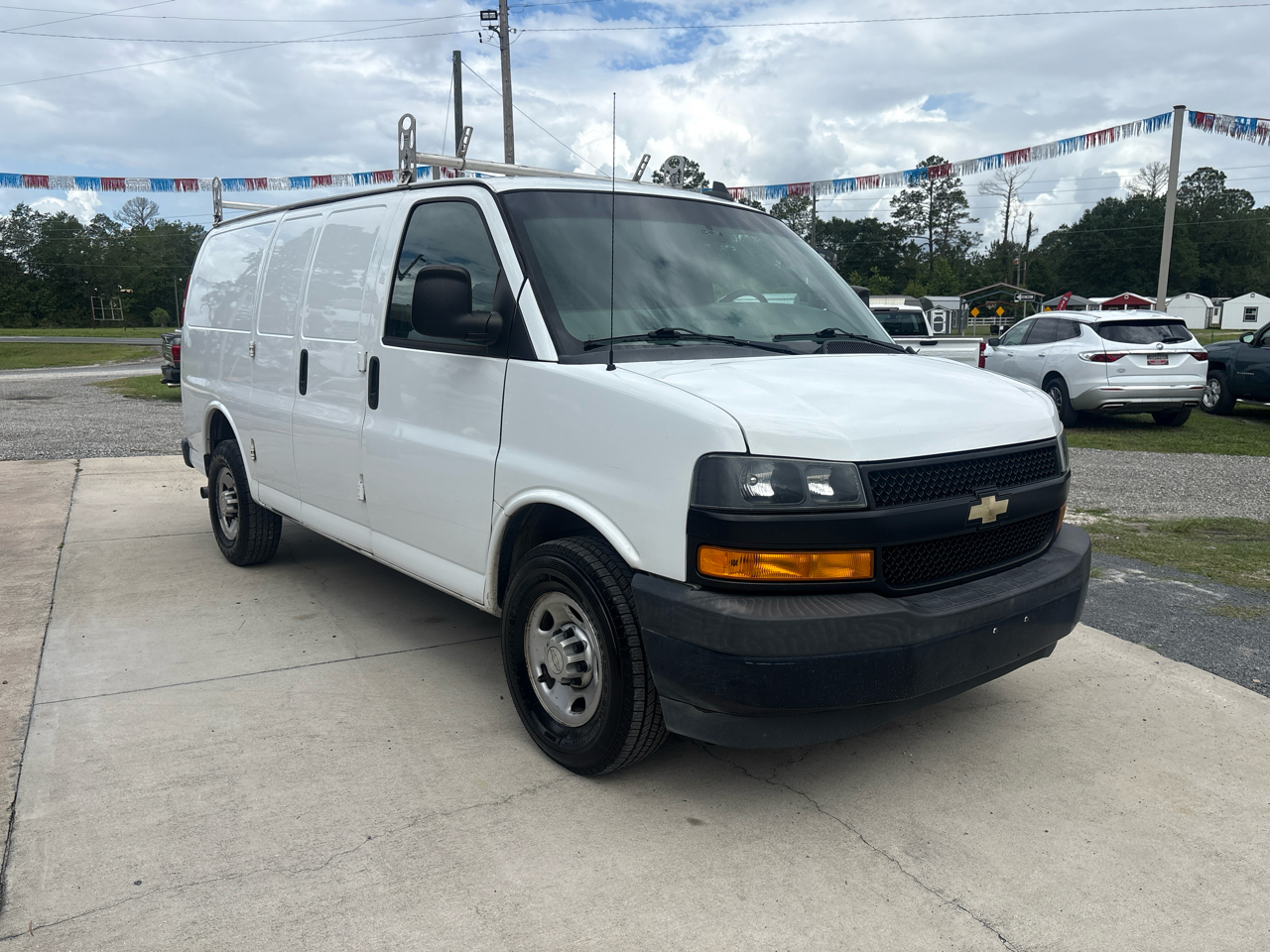Chevrolet Express Cargo Van RWD 2500 135" 2020