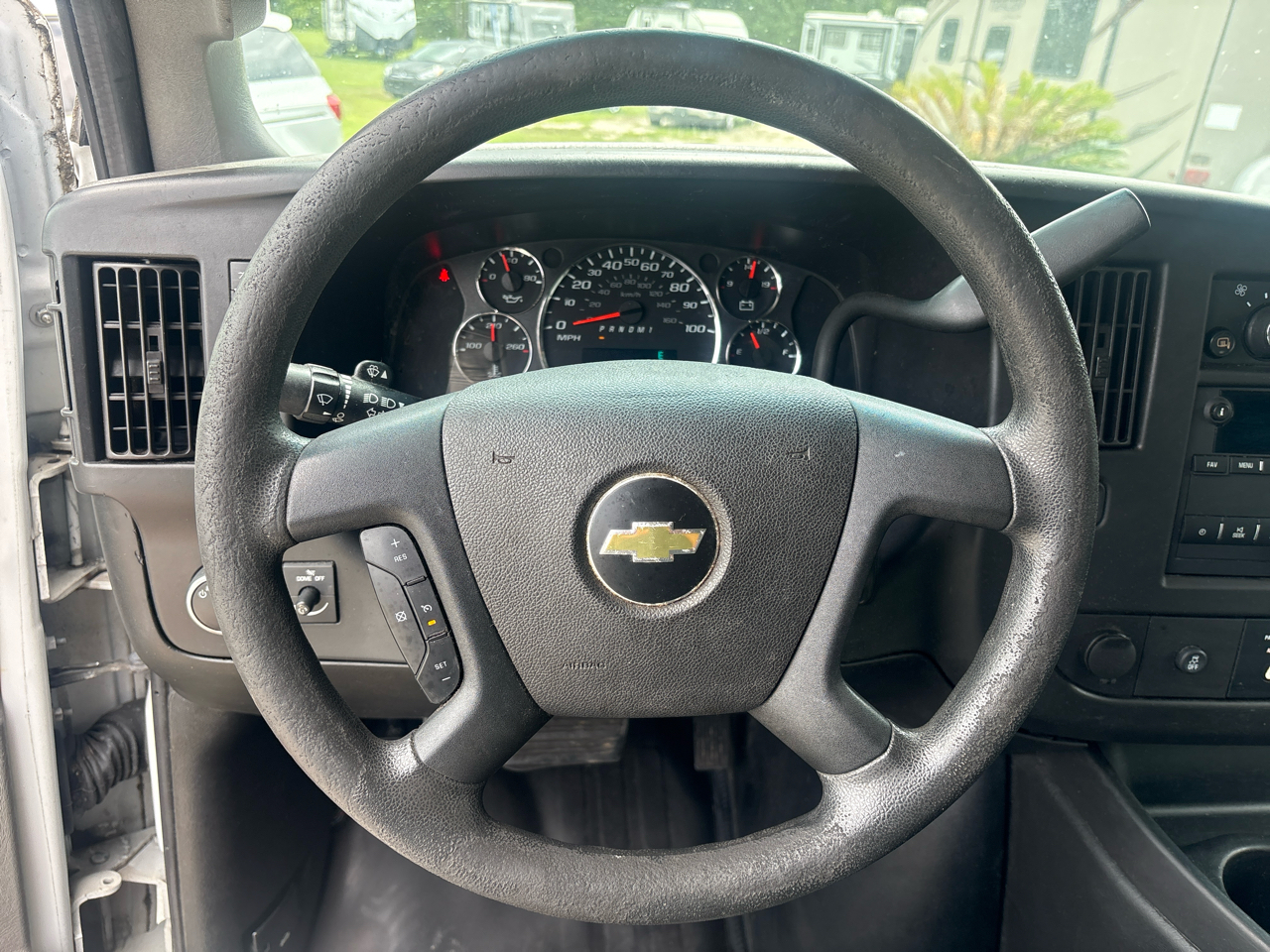 Chevrolet Express Cargo Van RWD 2500 135" 2020