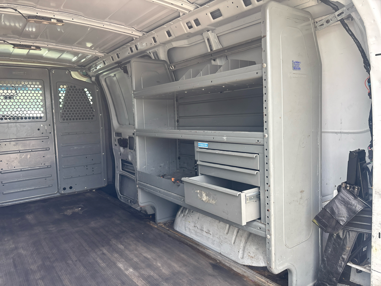 Chevrolet Express Cargo Van RWD 2500 135" 2020