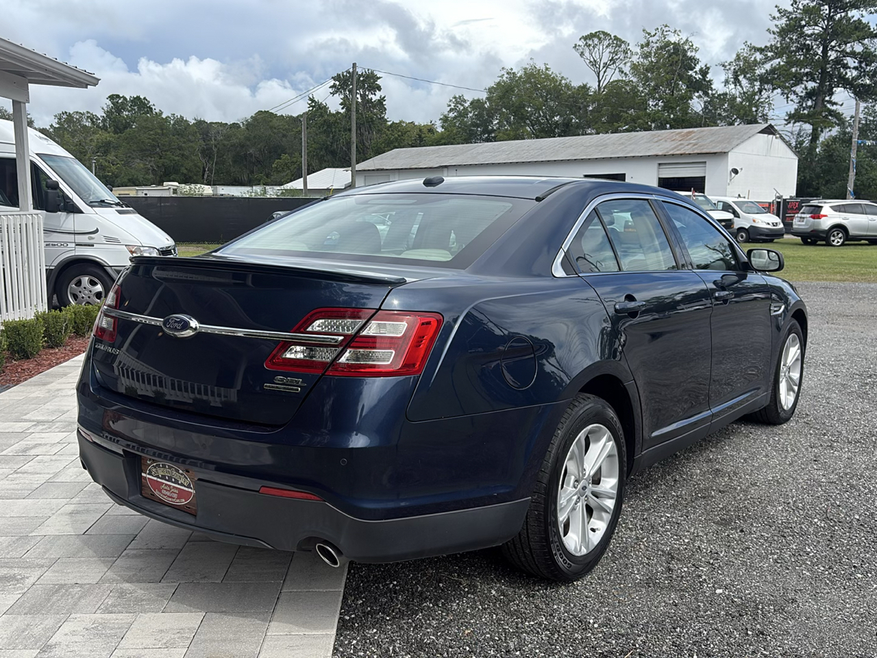Ford Taurus SEL FWD 2017