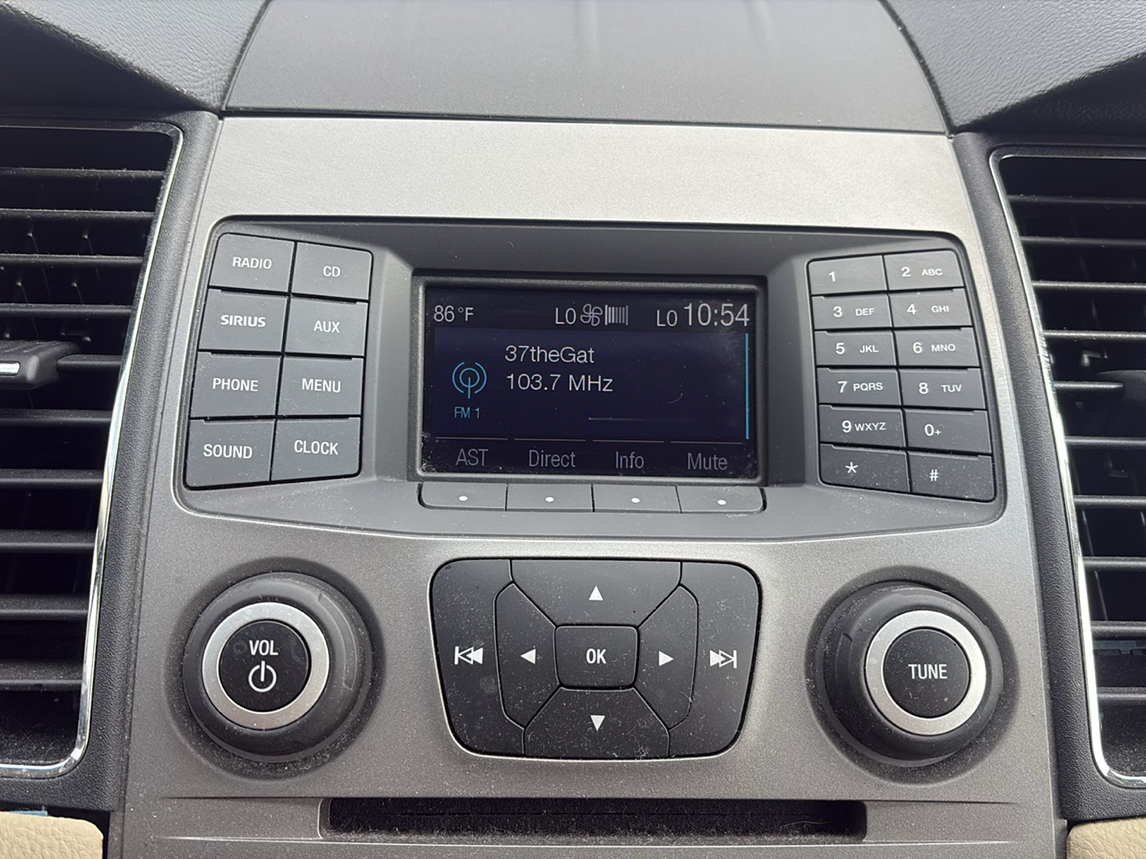 Ford Taurus SEL FWD 2017