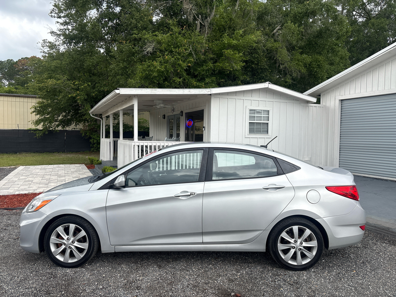 Hyundai Accent 4dr Sdn Auto GLS 2014