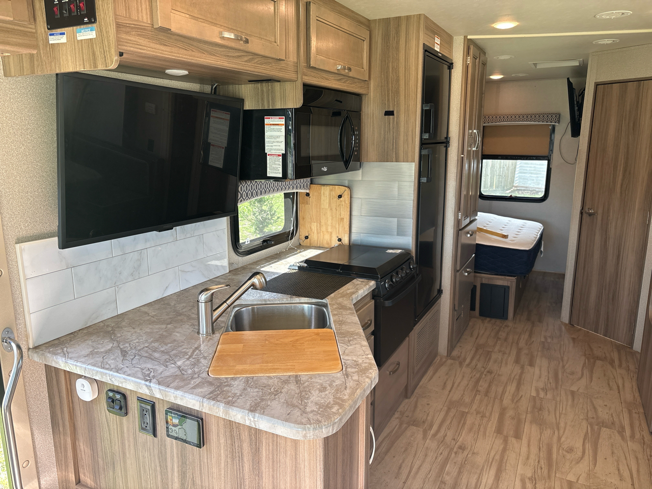 Entegra Coach Vision  2019