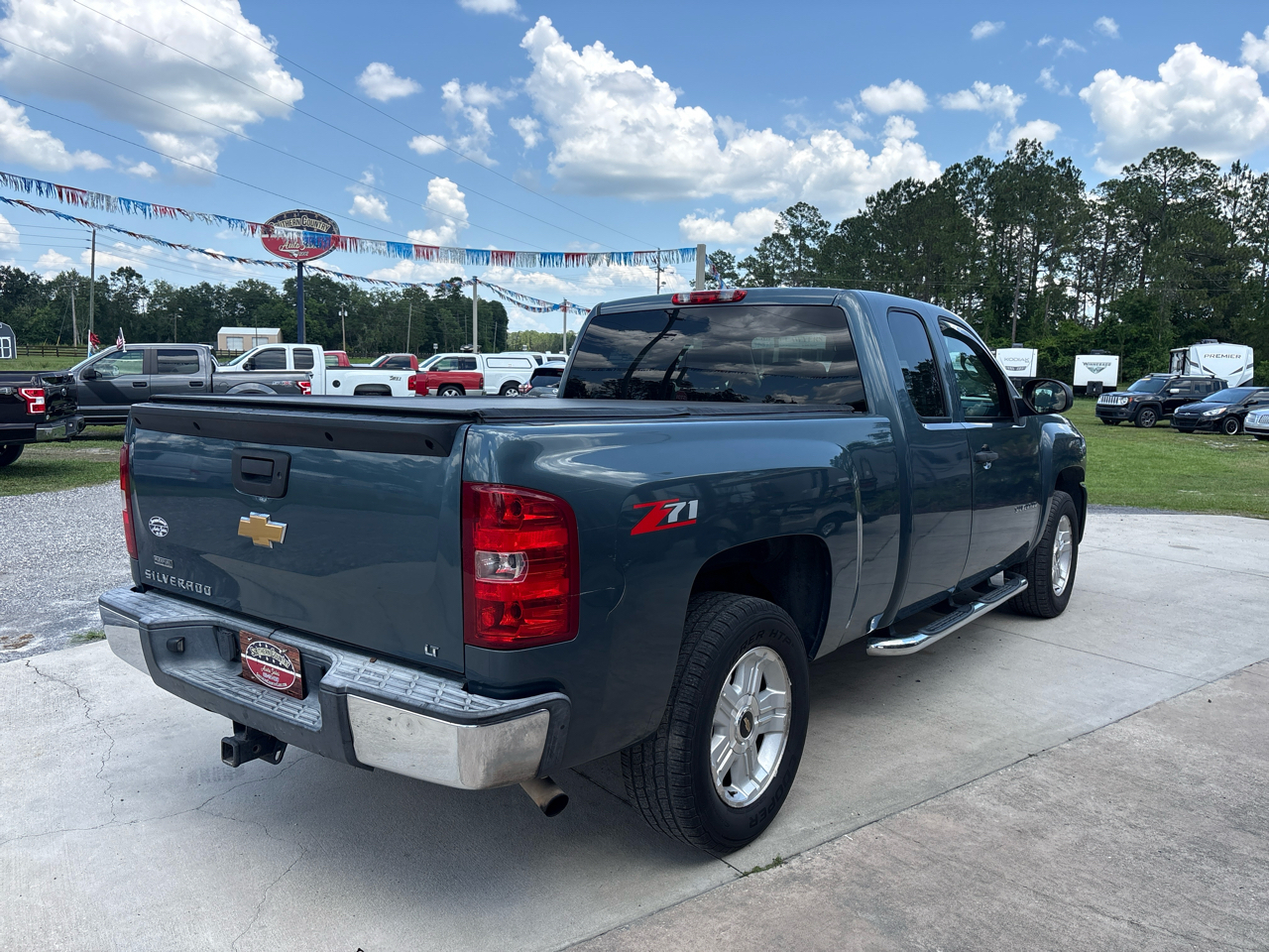 Chevrolet Silverado 1500 2WD Ext Cab 143.5" LT 2011