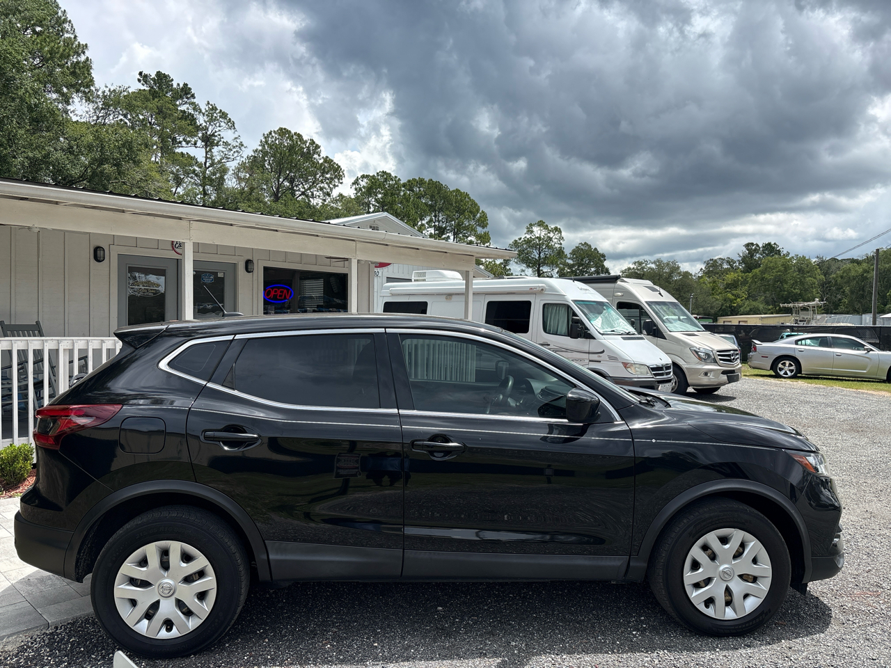 Nissan Rogue Sport FWD S 2020