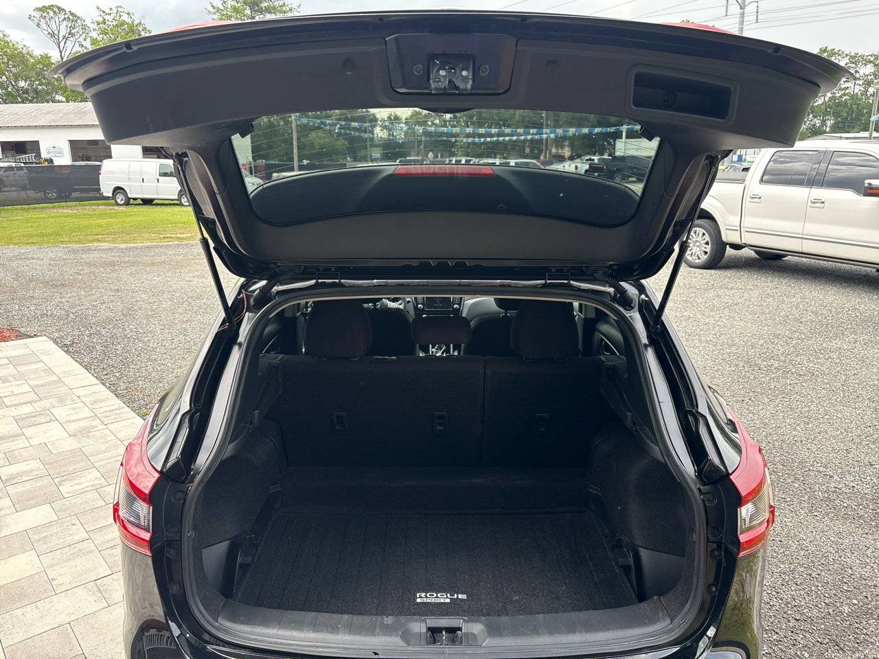 Nissan Rogue Sport FWD S 2020