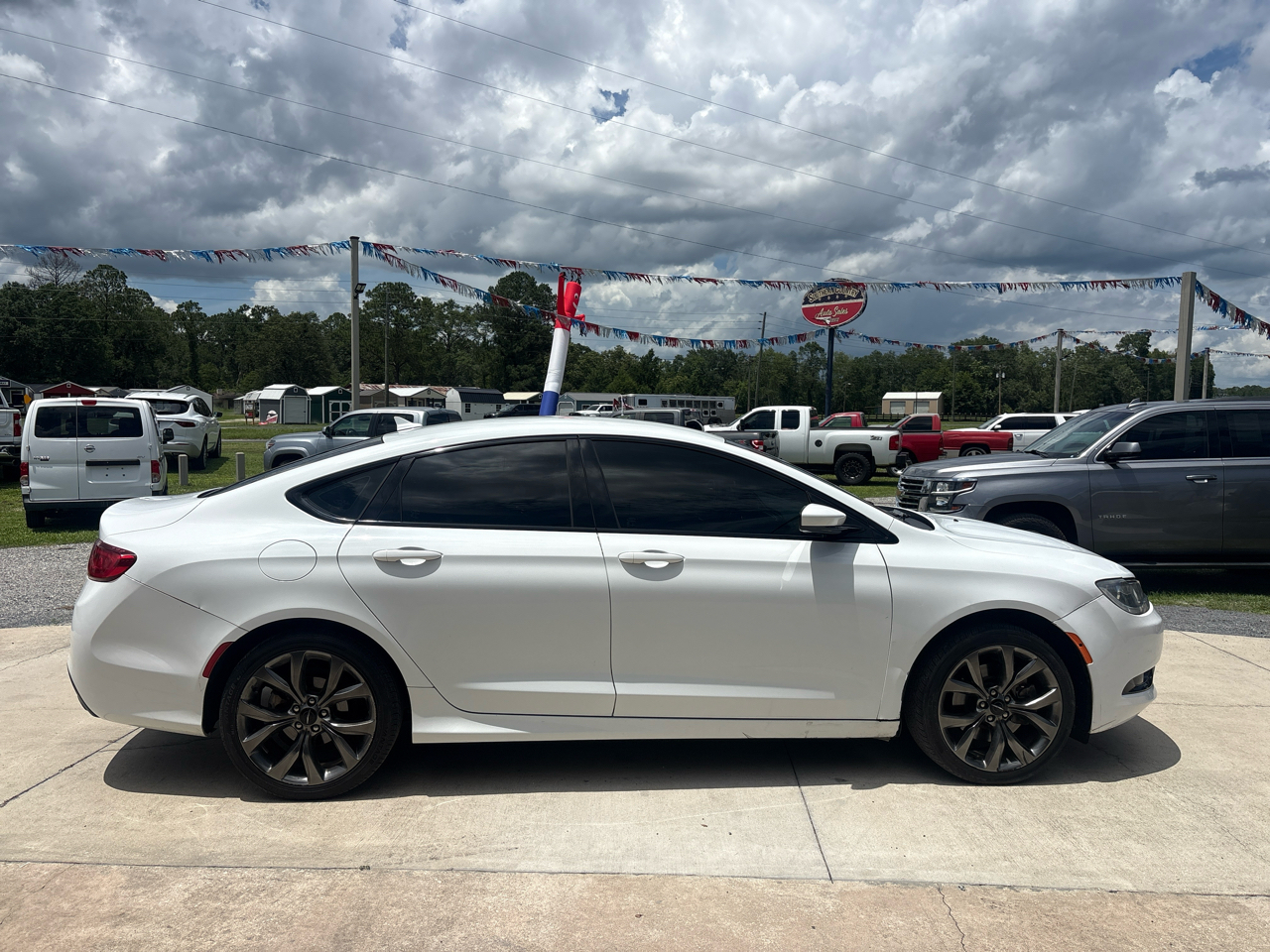 Chrysler 200 4dr Sdn S FWD 2015