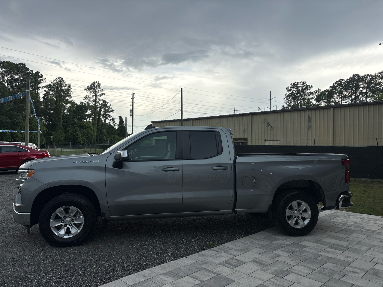Chevrolet Silverado 1500 2WD Double Cab 147" LT 2024