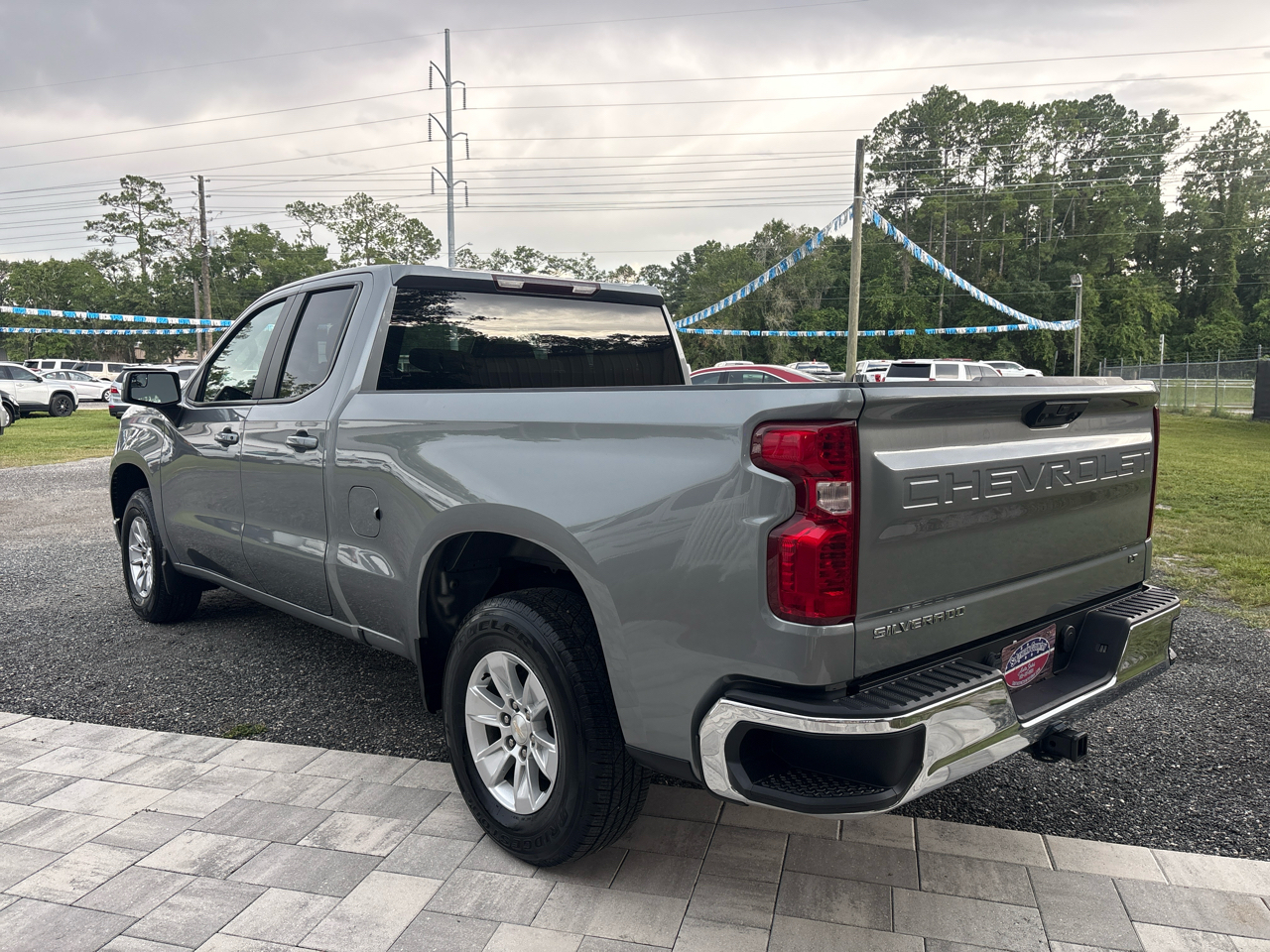 Chevrolet Silverado 1500 2WD Double Cab 147" LT 2024
