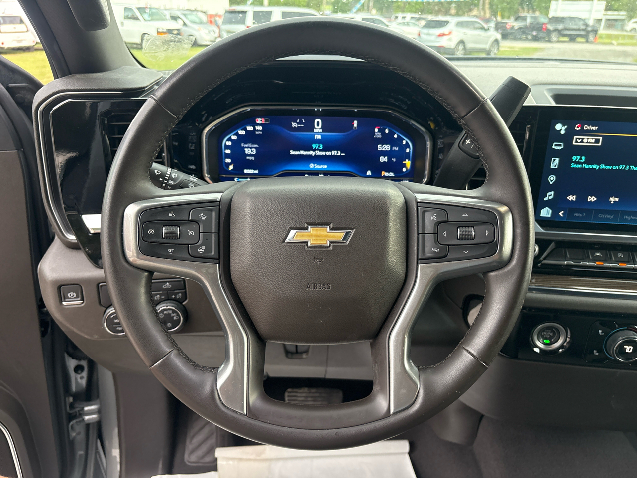 Chevrolet Silverado 1500 2WD Double Cab 147" LT 2024