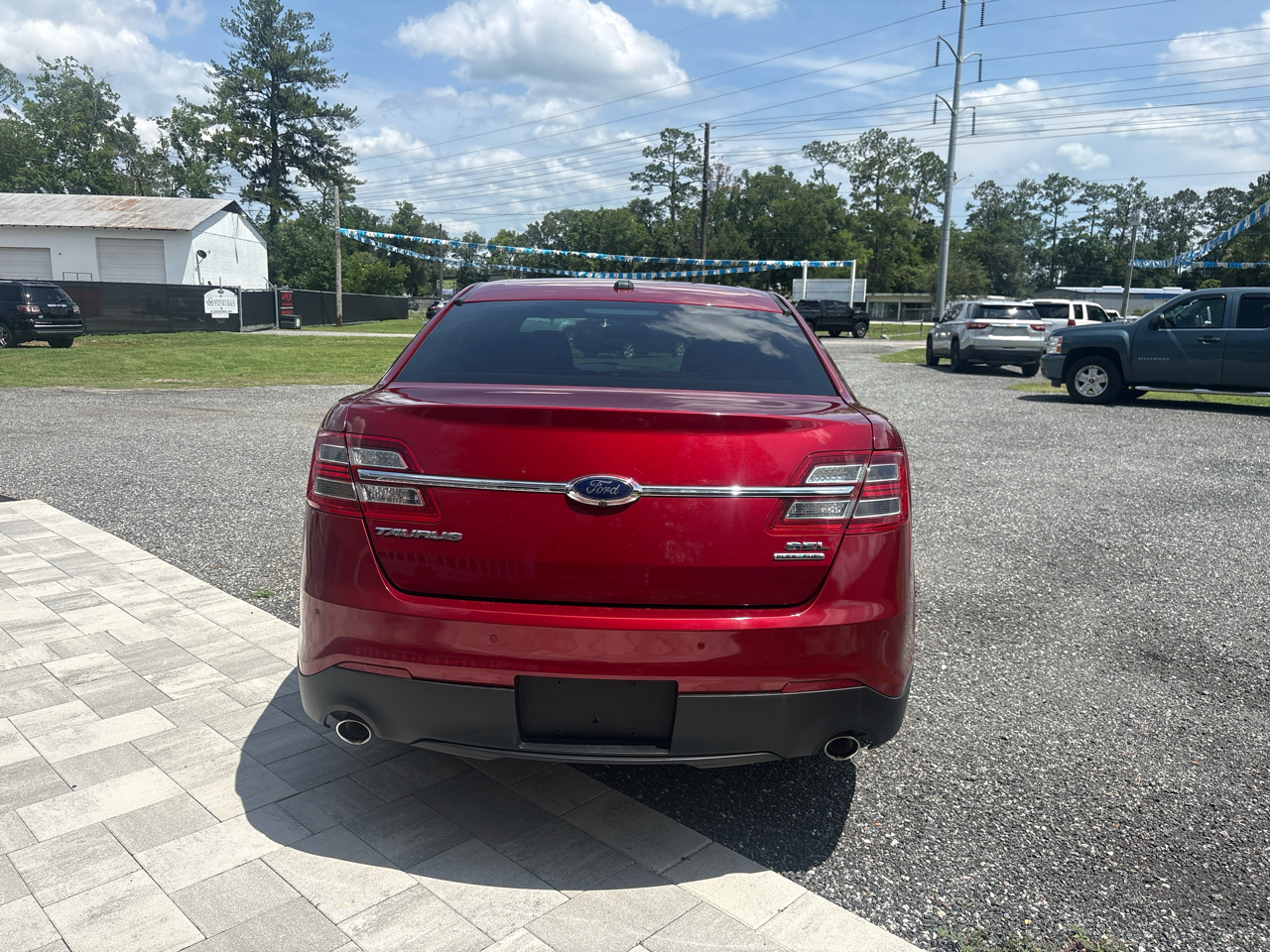 Ford Taurus 4dr Sdn SEL FWD 2015