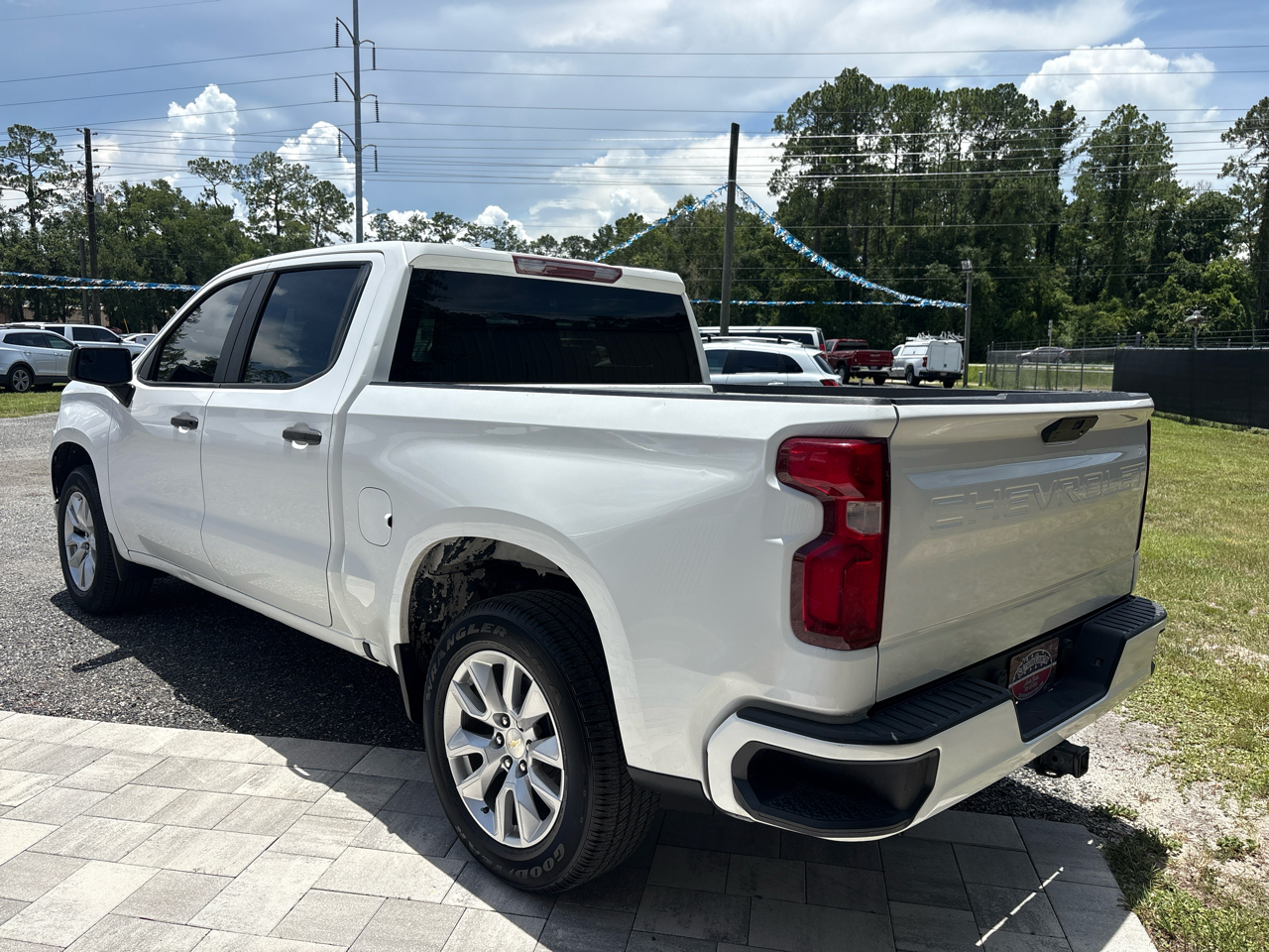 Chevrolet Silverado 1500 2WD Crew Cab 147" Custom 2020