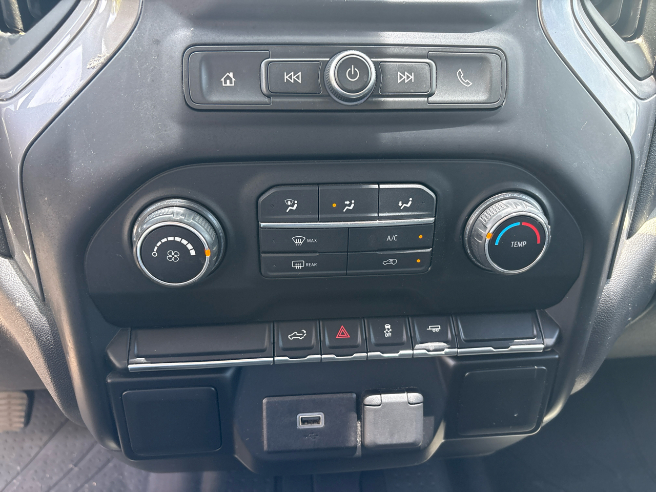 Chevrolet Silverado 1500 2WD Crew Cab 147" Custom 2020