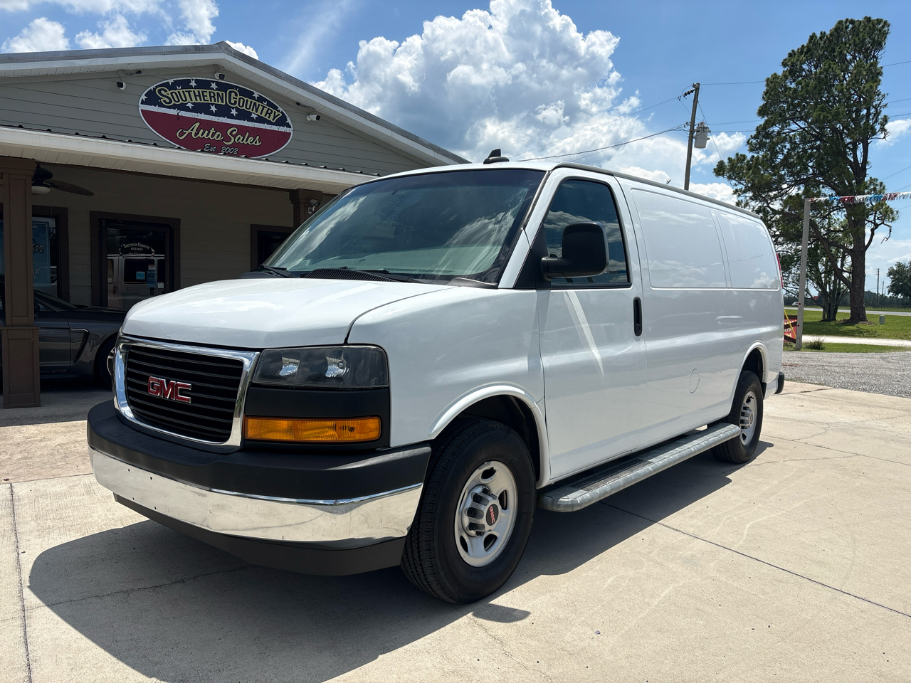 GMC Savana Cargo Van RWD 2500 135" 2021