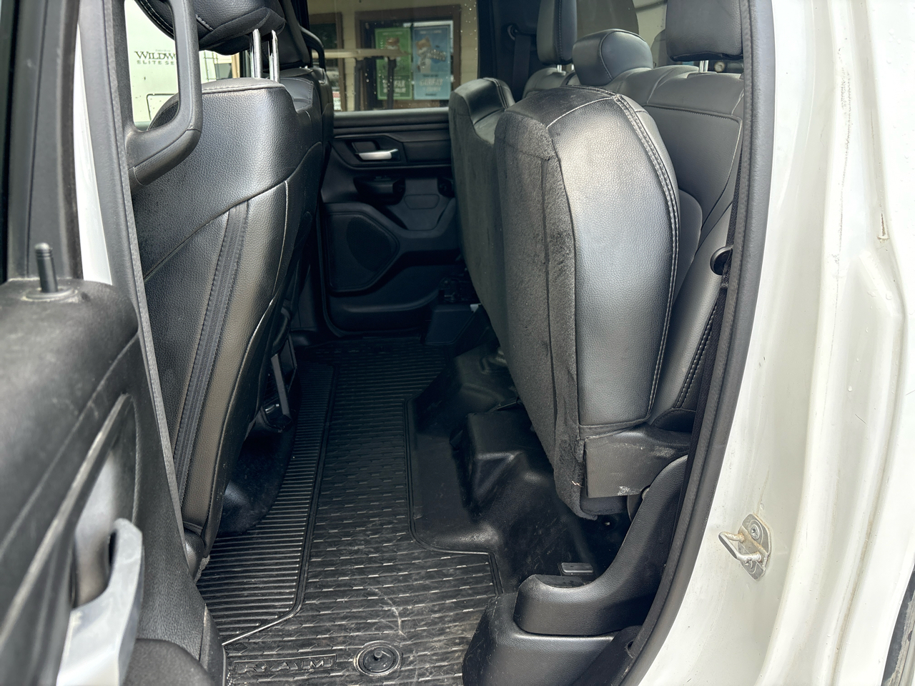 RAM 1500 Tradesman 4x2 Quad Cab 6'4" Box 2023