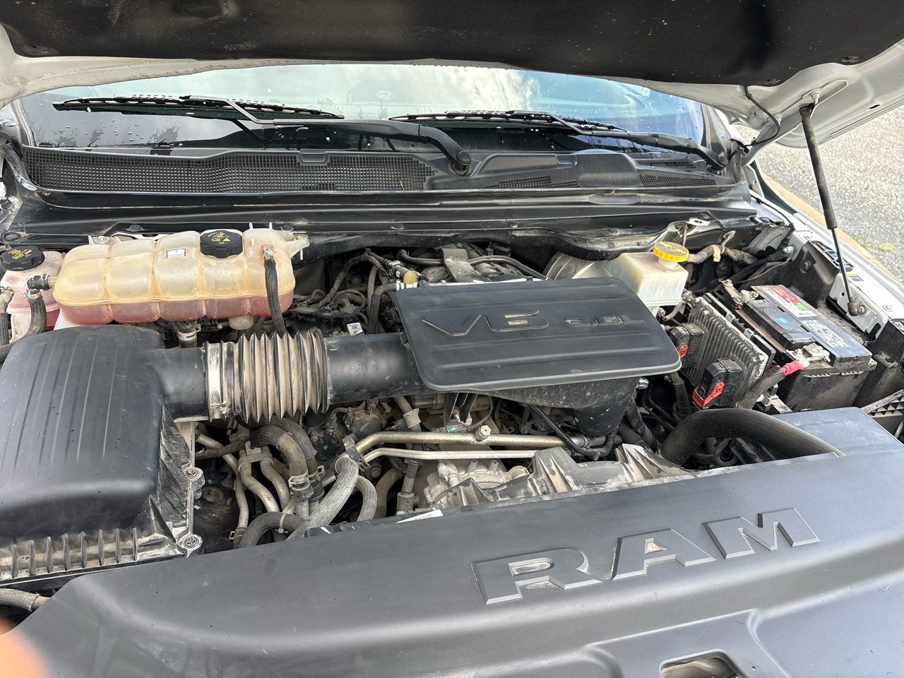 RAM 1500 Tradesman 4x2 Quad Cab 6'4" Box 2023