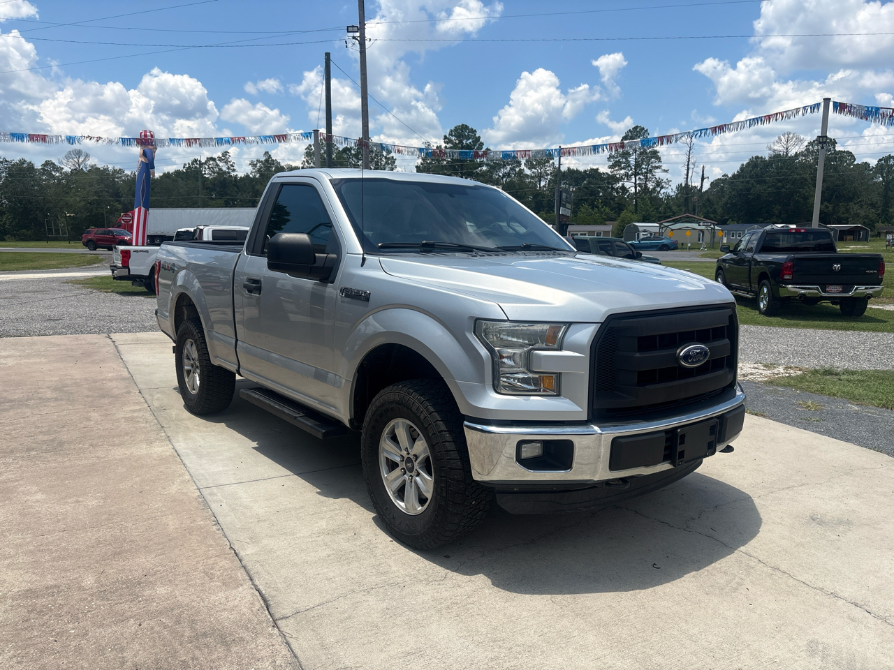 Ford F-150 4WD Reg Cab 141" XLT 2016