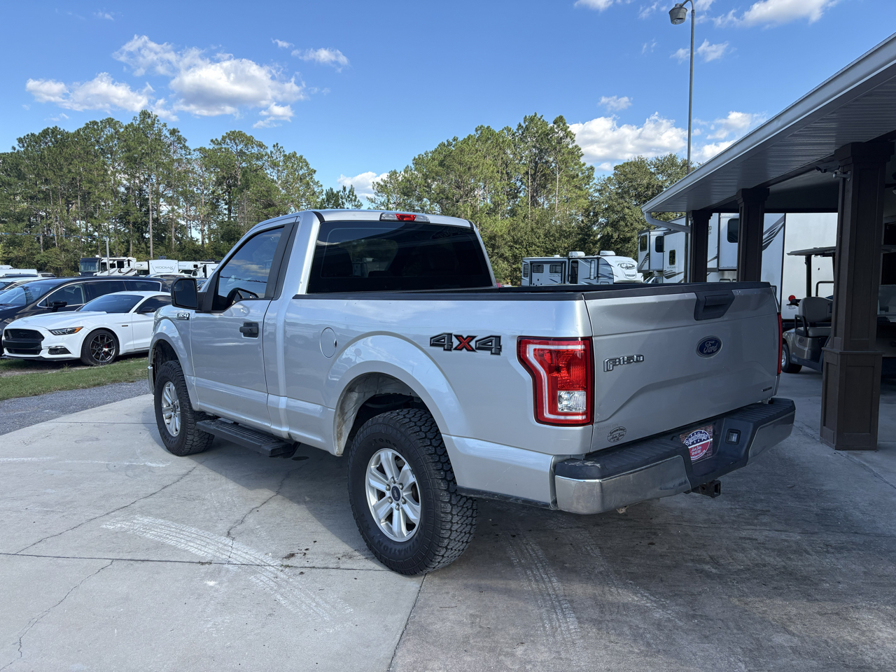 Ford F-150 4WD Reg Cab 141" XLT 2016