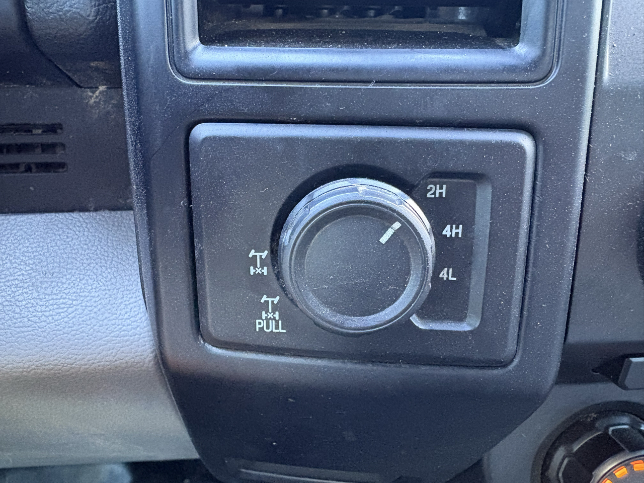 Ford F-150 4WD Reg Cab 141" XLT 2016