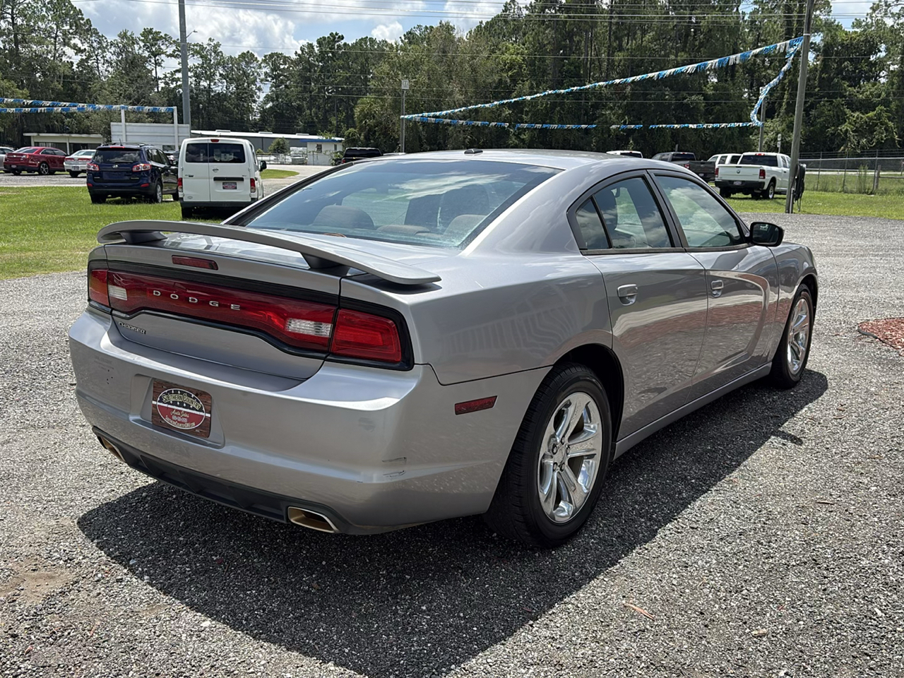 Dodge Charger 4dr Sdn SE RWD 2014