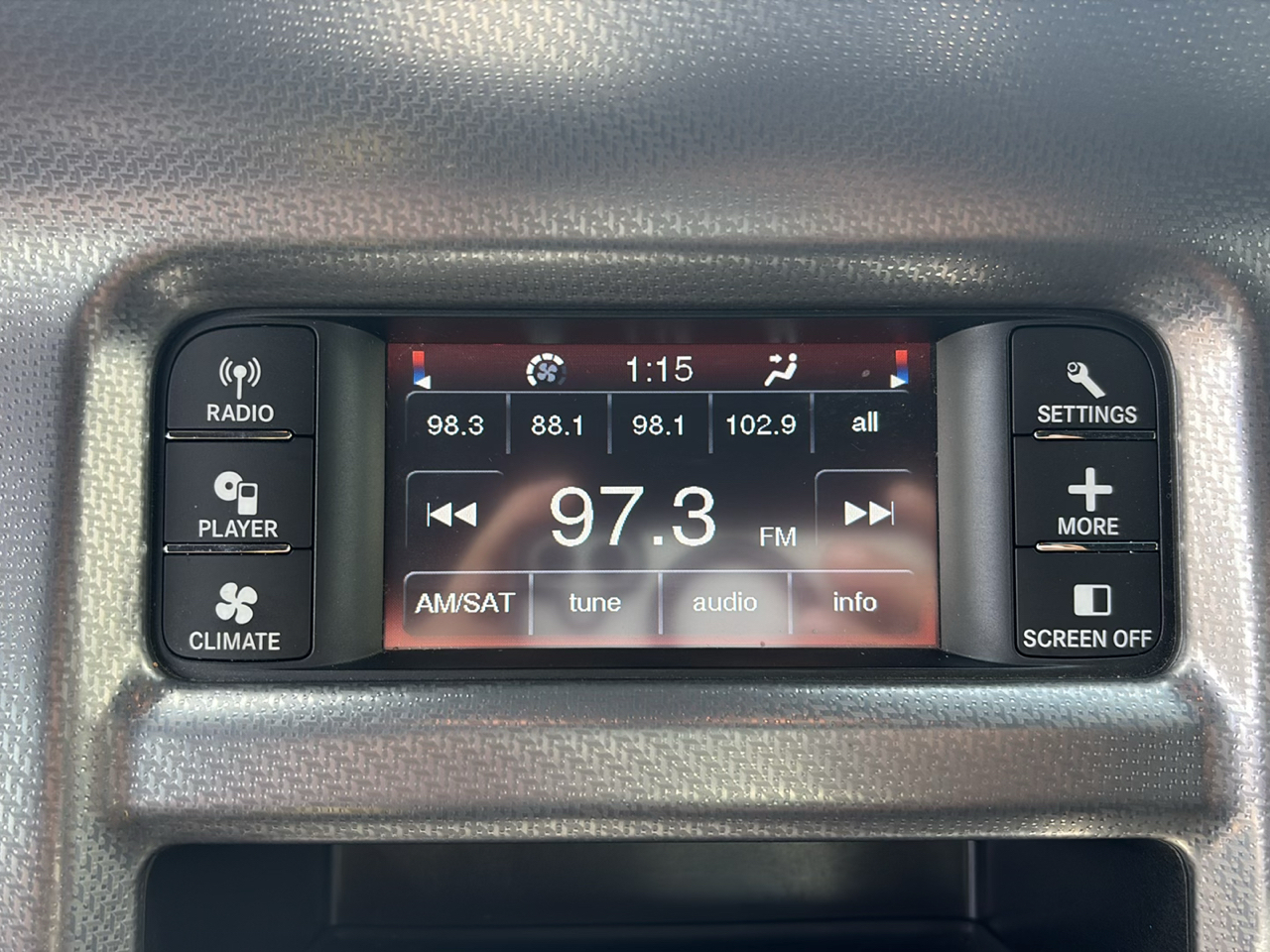 Dodge Charger 4dr Sdn SE RWD 2014