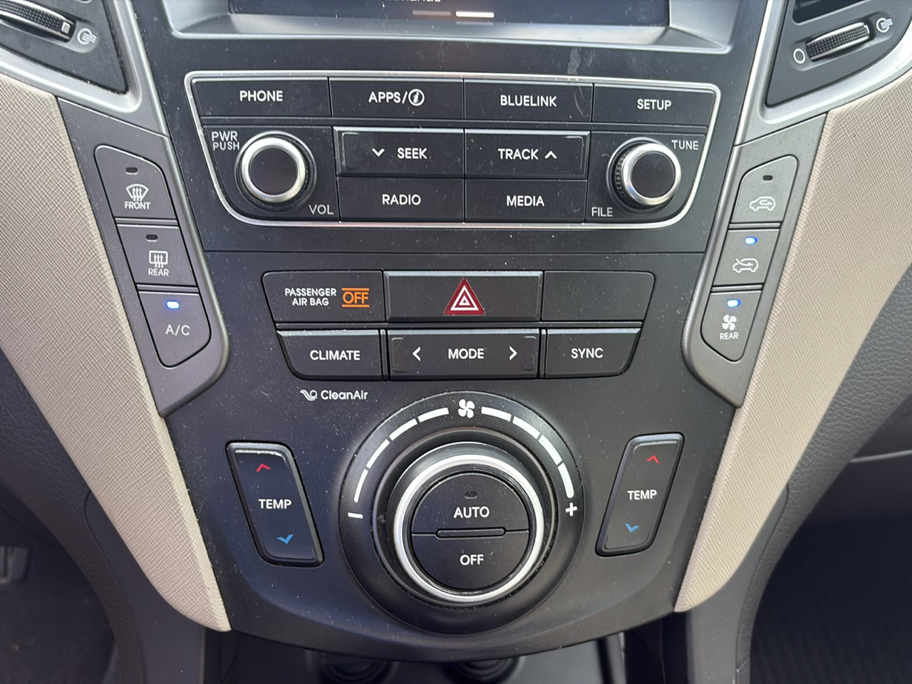 Hyundai Santa Fe SE 3.3L Auto 2017