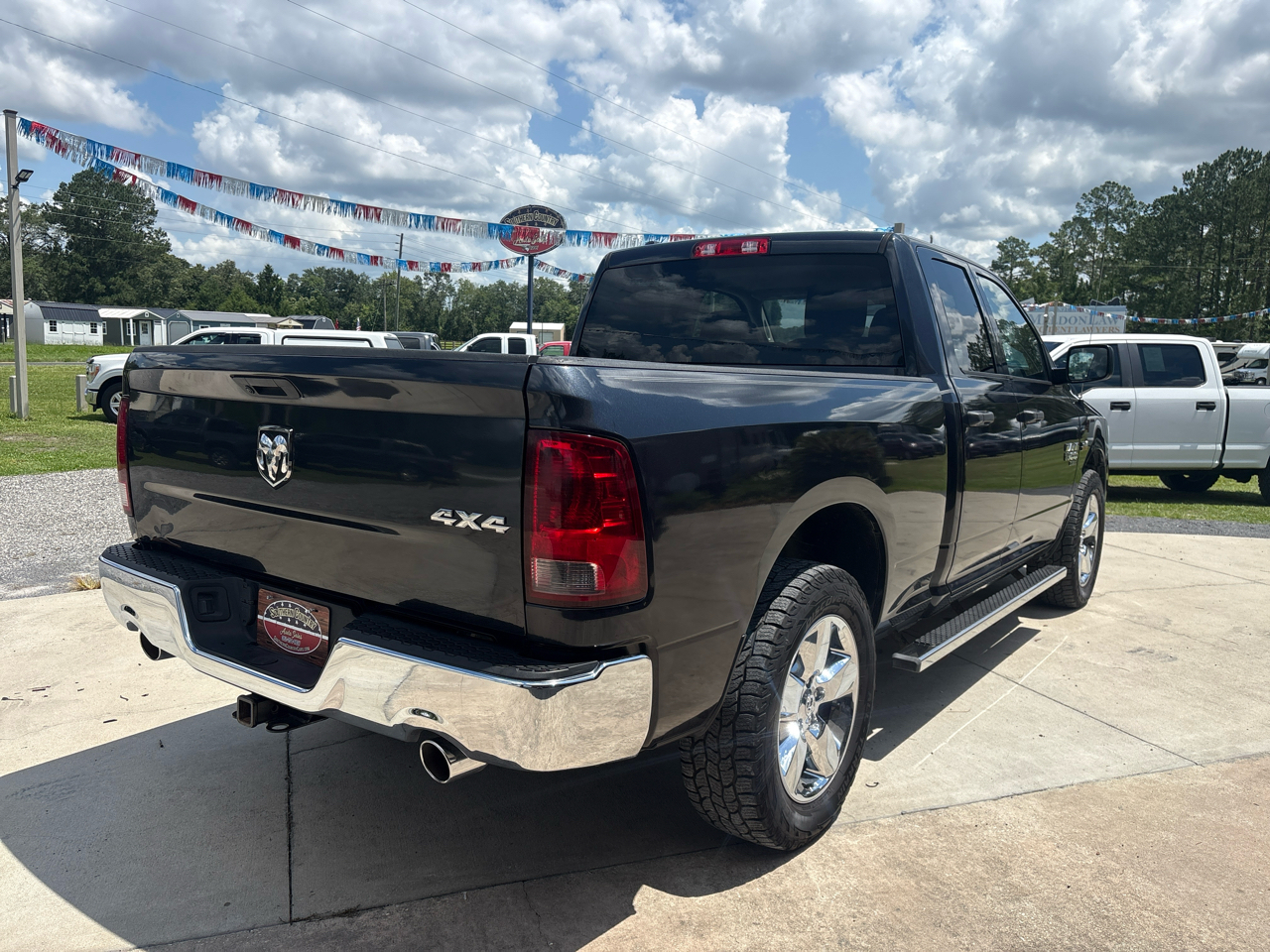 RAM 1500 Classic Express 4x4 Quad Cab 6'4" Box 2019