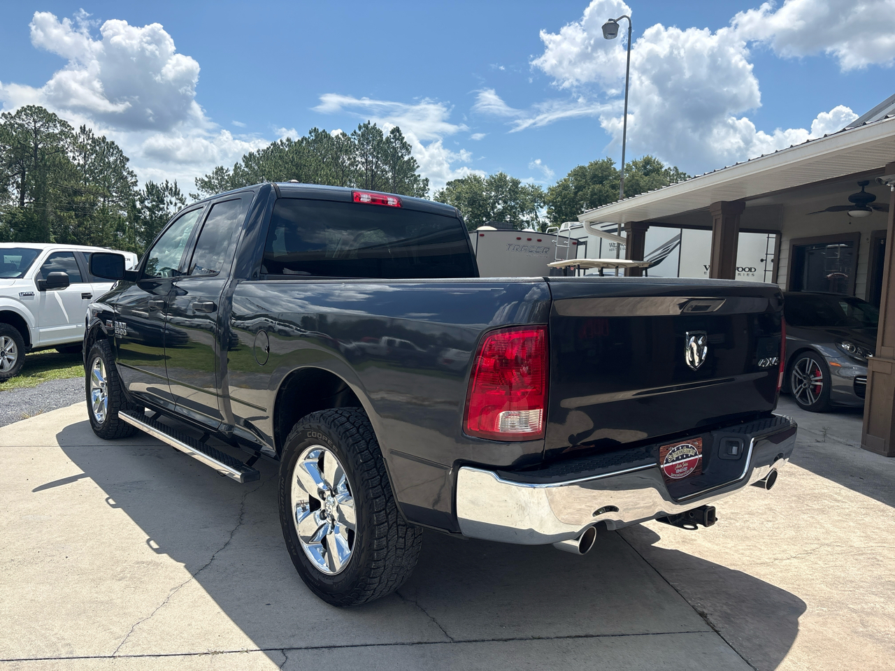 RAM 1500 Classic Express 4x4 Quad Cab 6'4" Box 2019