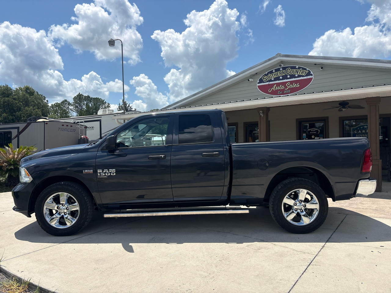 RAM 1500 Classic Express 4x4 Quad Cab 6'4" Box 2019