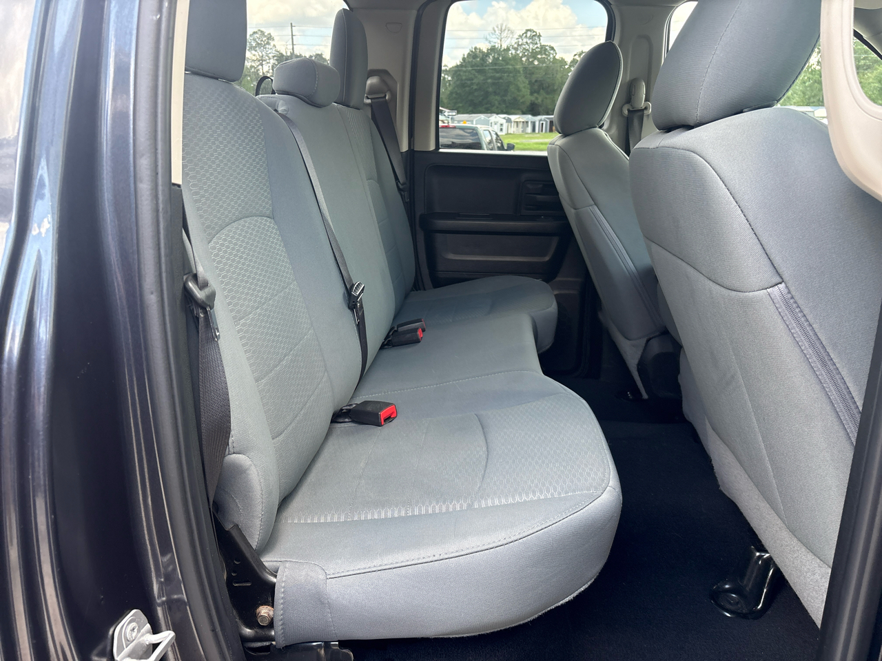 RAM 1500 Classic Express 4x4 Quad Cab 6'4" Box 2019