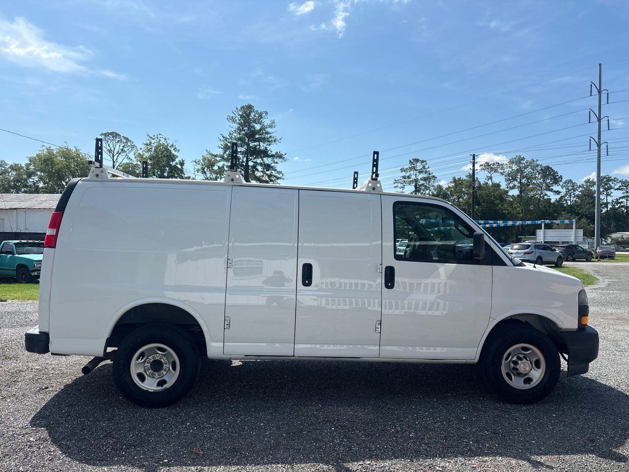 Chevrolet Express Cargo Van RWD 2500 135" 2020