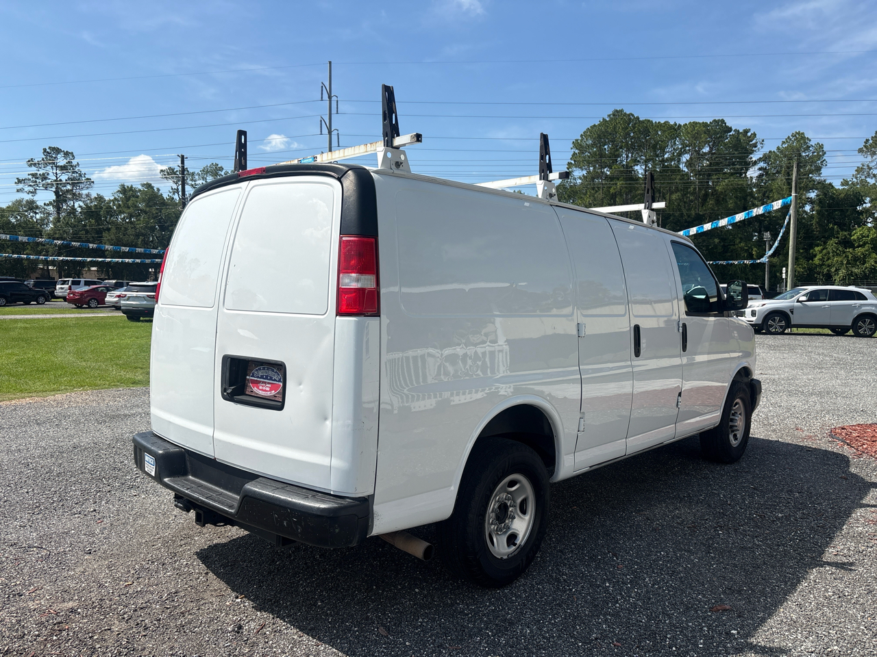 Chevrolet Express Cargo Van RWD 2500 135" 2020