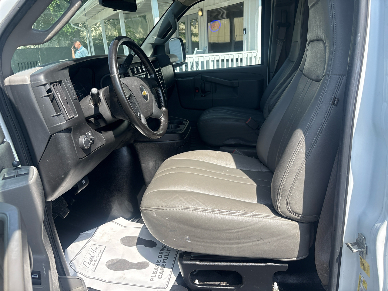 Chevrolet Express Cargo Van RWD 2500 135" 2020