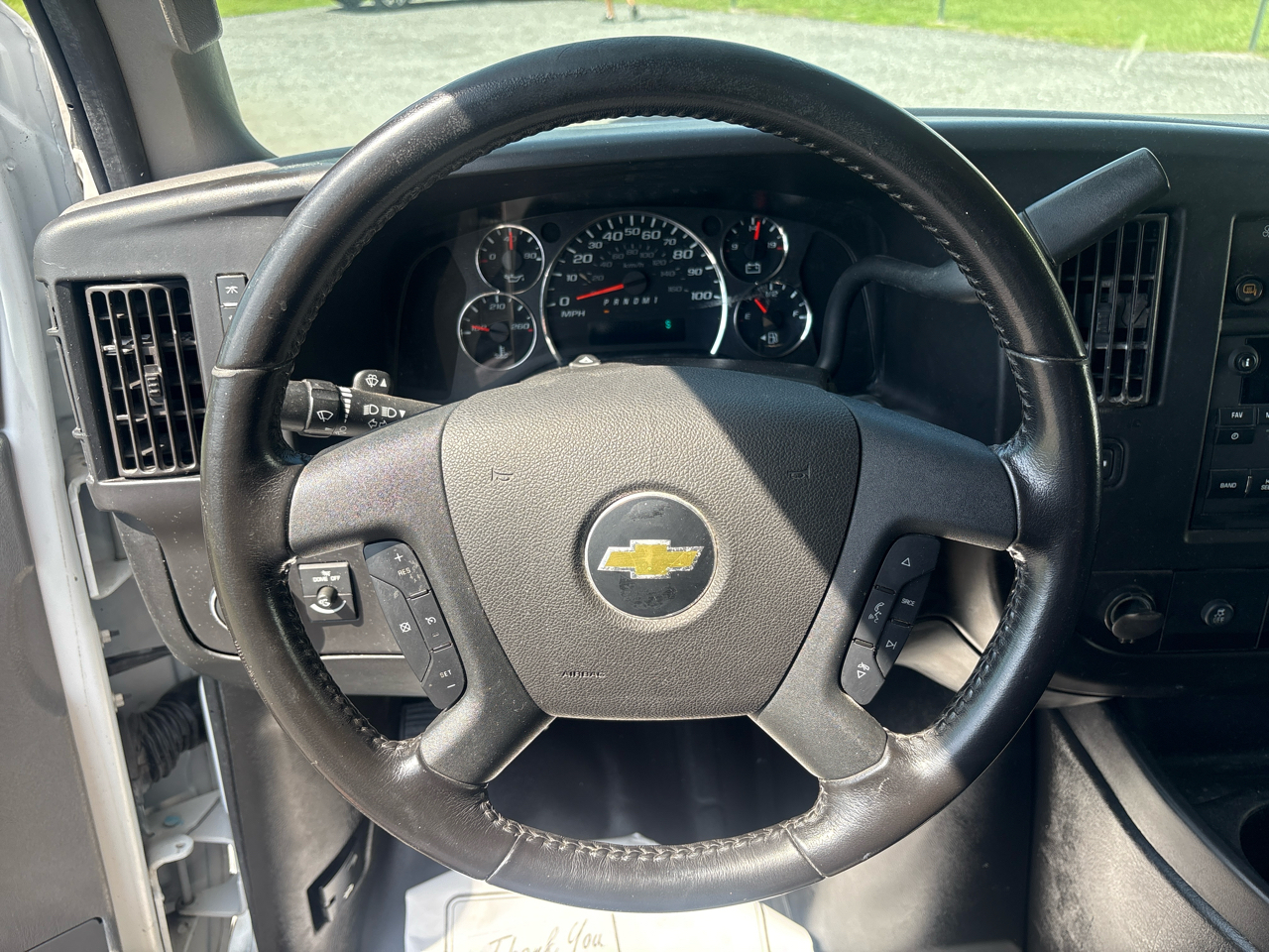 Chevrolet Express Cargo Van RWD 2500 135" 2020