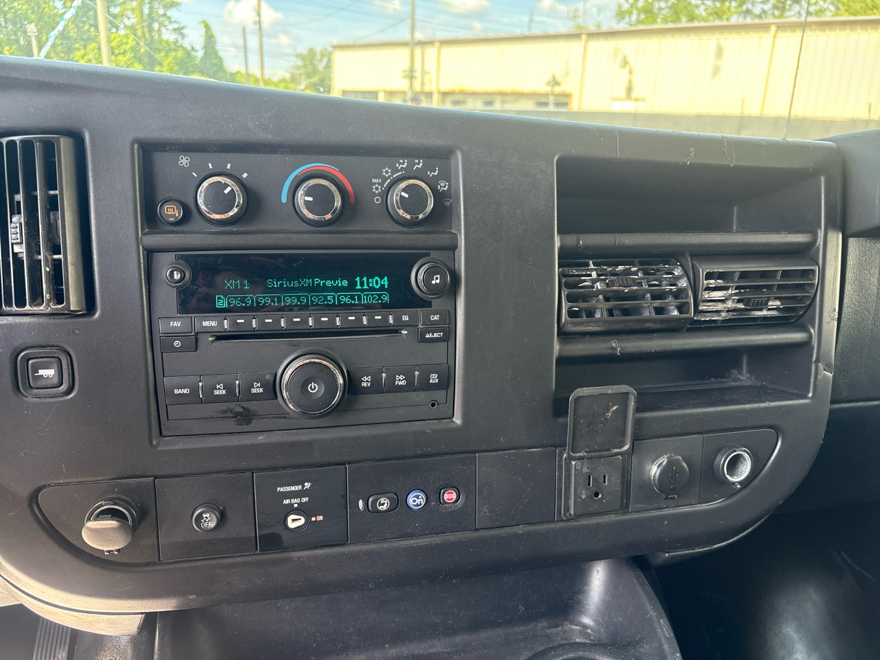 Chevrolet Express Cargo Van RWD 2500 135" 2020