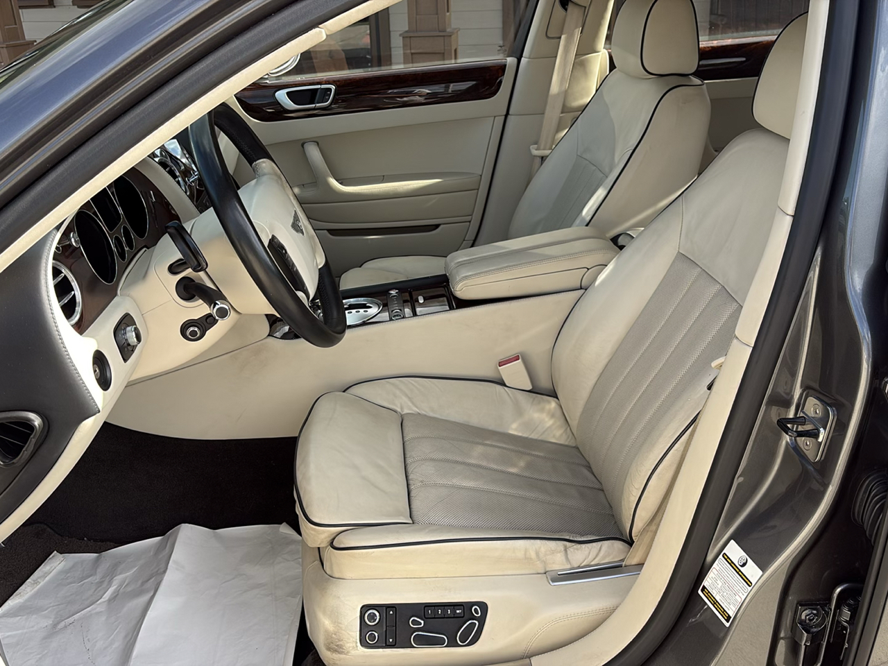Bentley Continental Flying Spur 4dr Sdn 2009