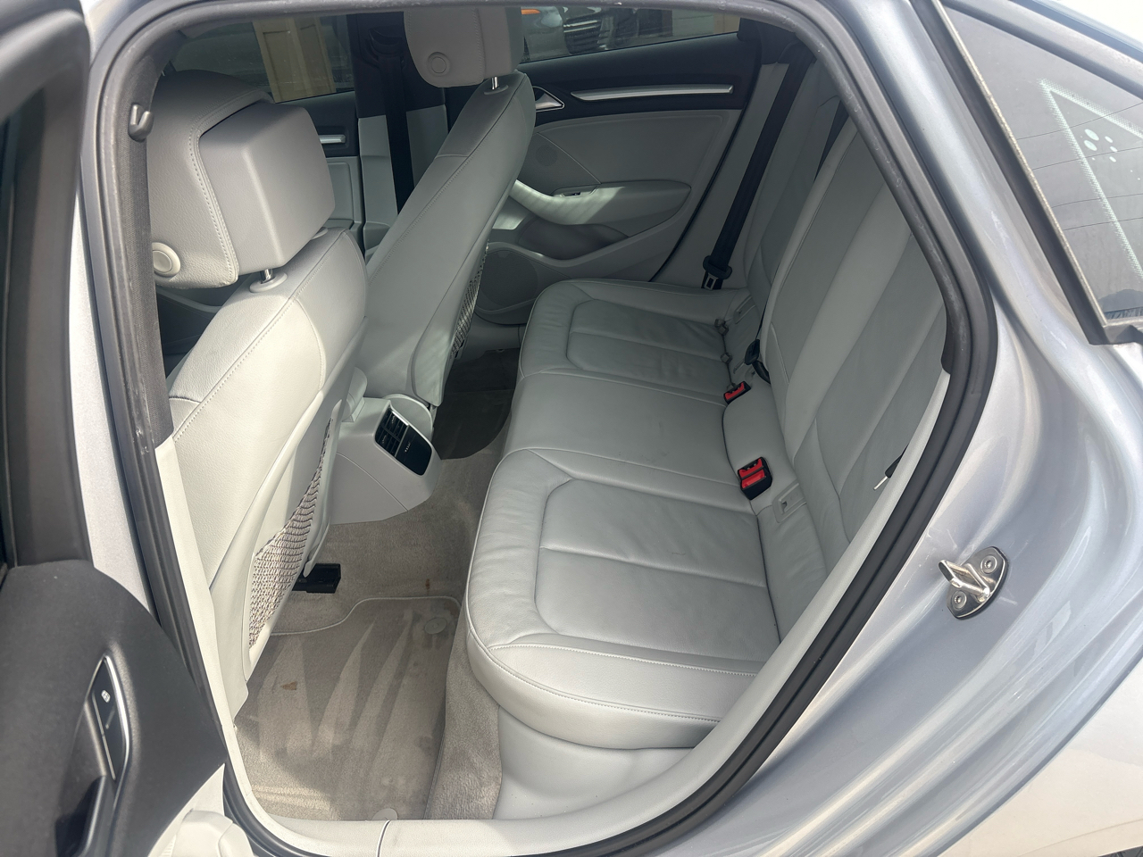 Audi A3 4dr Sdn FWD 1.8T Premium 2016