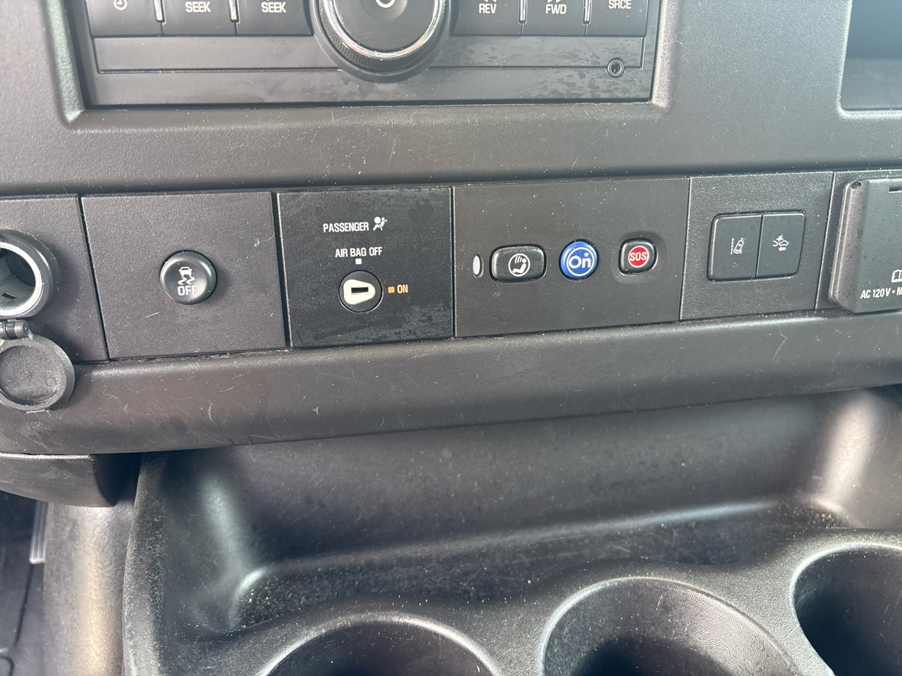 Chevrolet Express Passenger RWD 3500 155" LS 2024