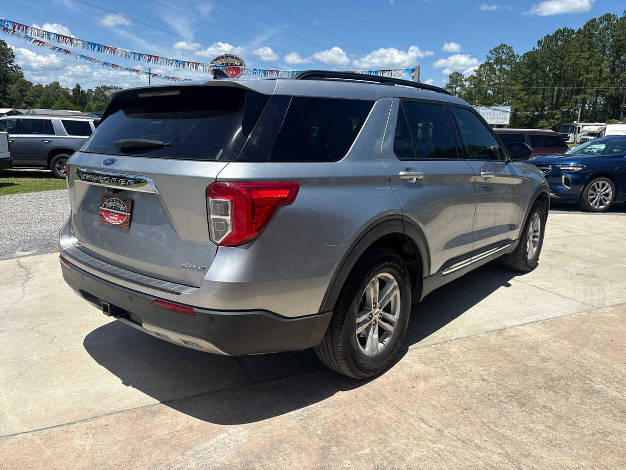 Ford Explorer XLT 4WD 2023