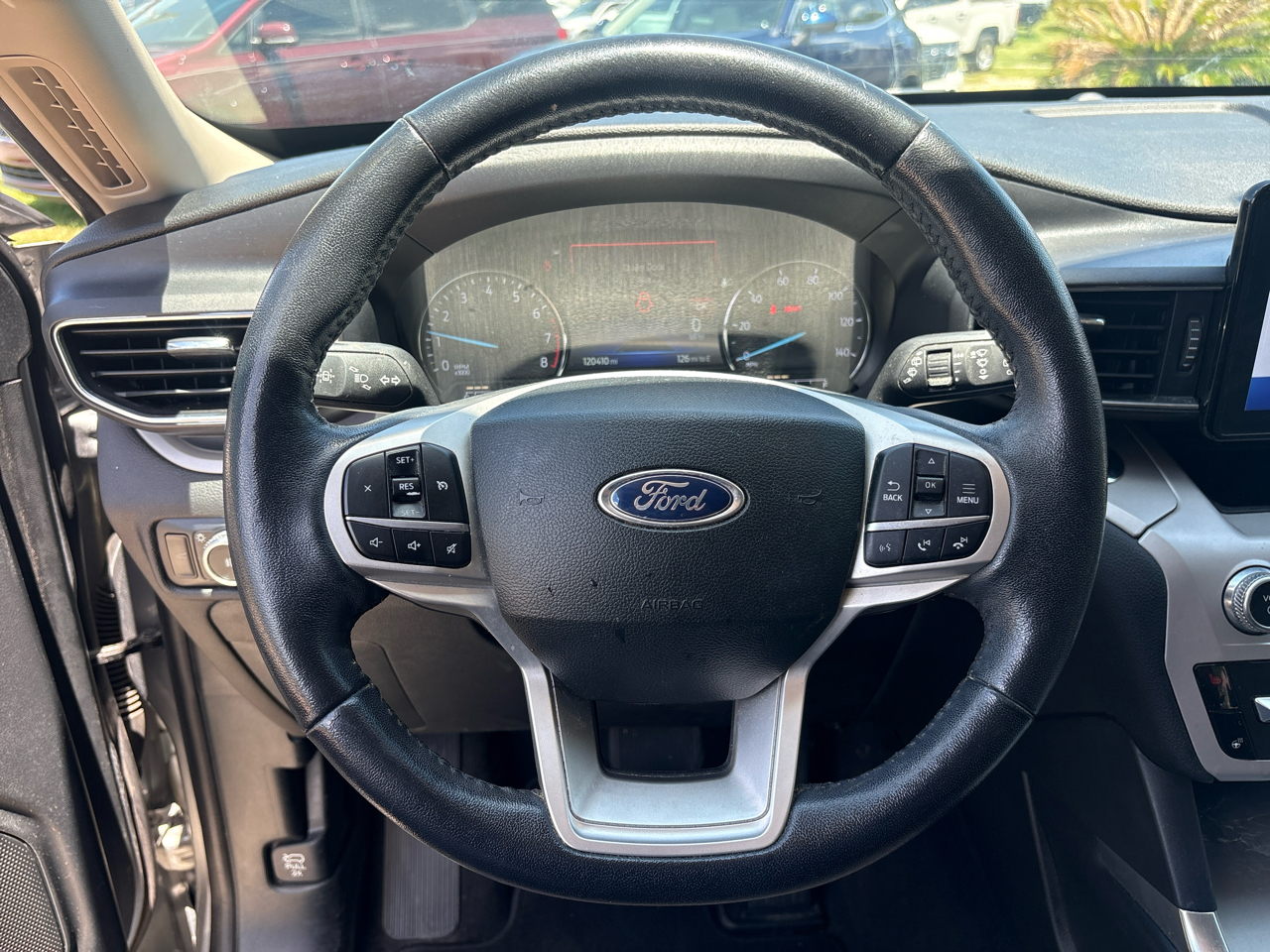 Ford Explorer XLT 4WD 2023