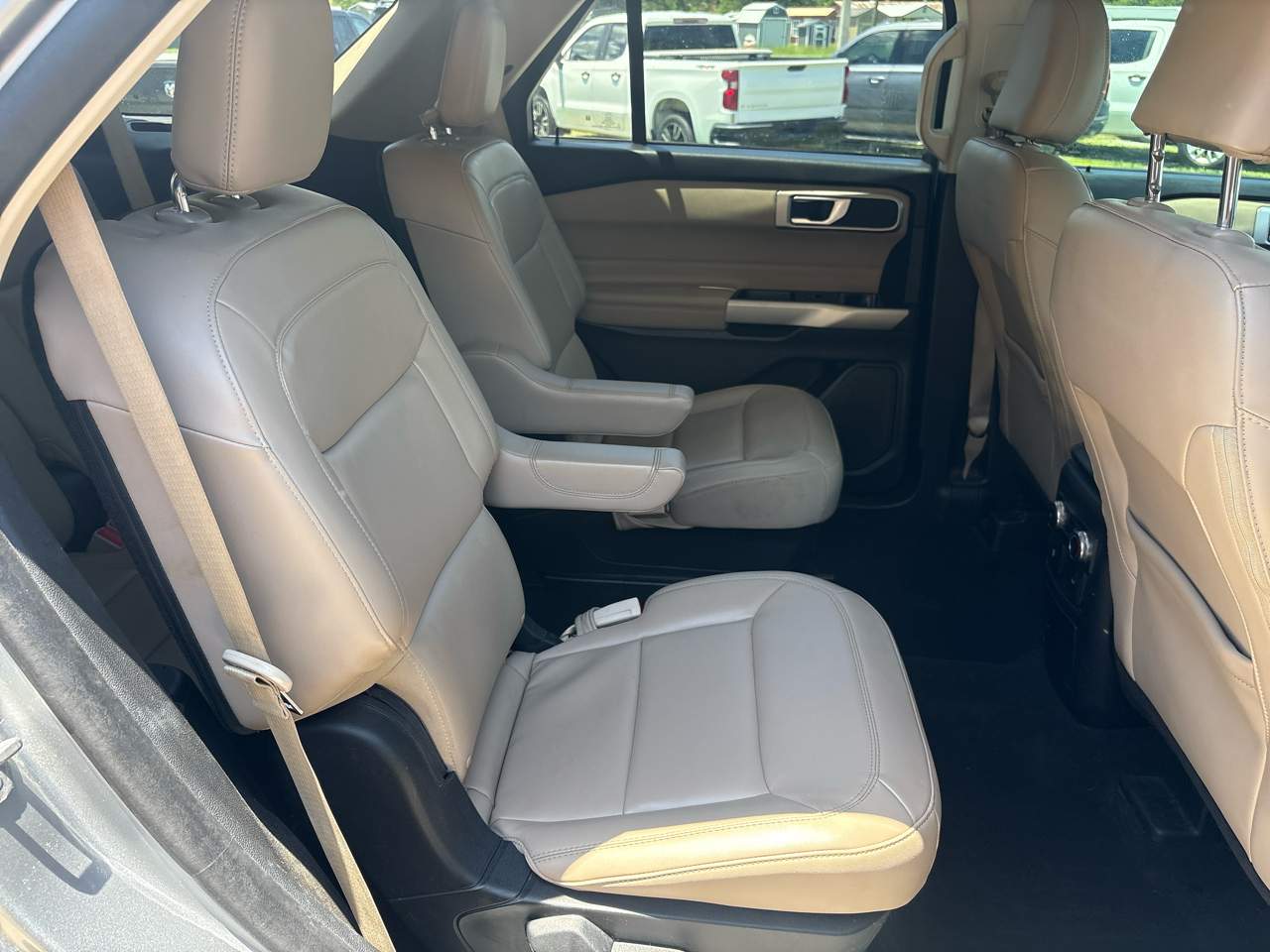 Ford Explorer XLT 4WD 2023
