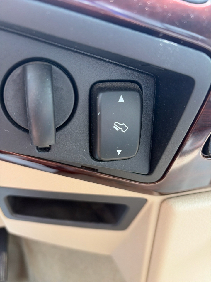 Ford Super Duty F-250 SRW 2WD Crew Cab 156" Lariat 2010