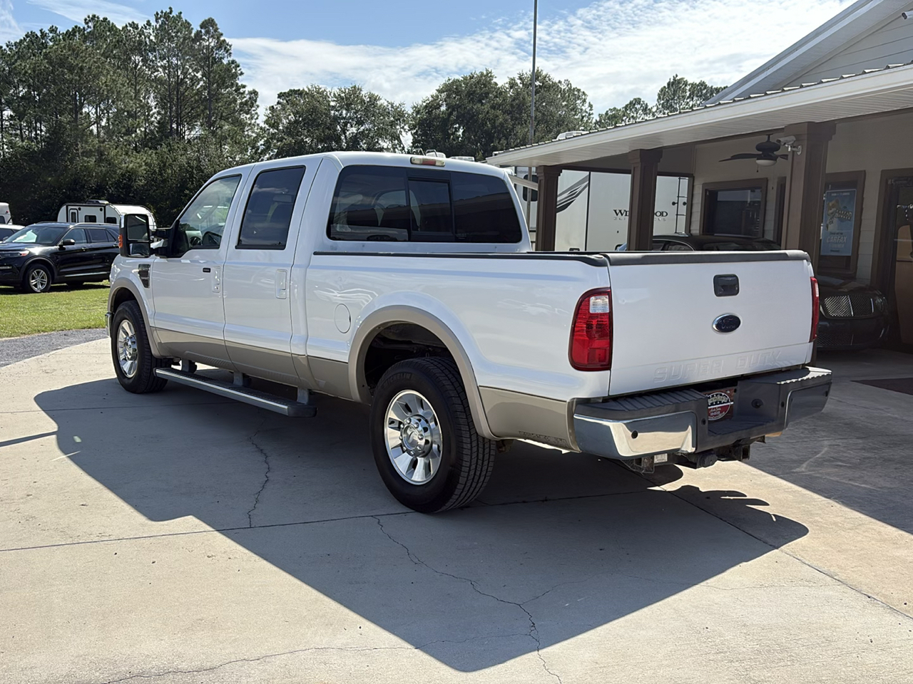 Ford Super Duty F-250 SRW 2WD Crew Cab 156" Lariat 2010
