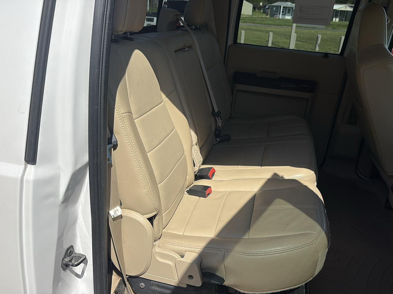 Ford Super Duty F-250 SRW 2WD Crew Cab 156" Lariat 2010