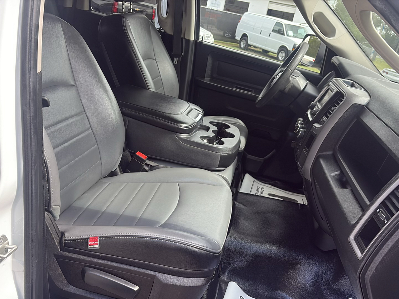 RAM 1500 Classic Tradesman 4x2 Quad Cab 6'4" Box 2023