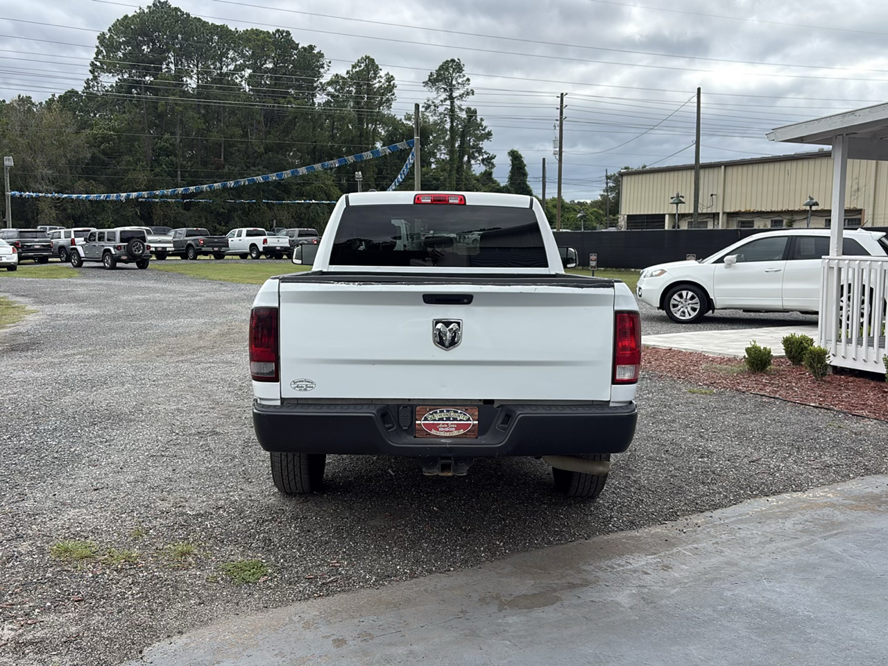 RAM 1500 Classic Tradesman 4x2 Quad Cab 6'4" Box 2023