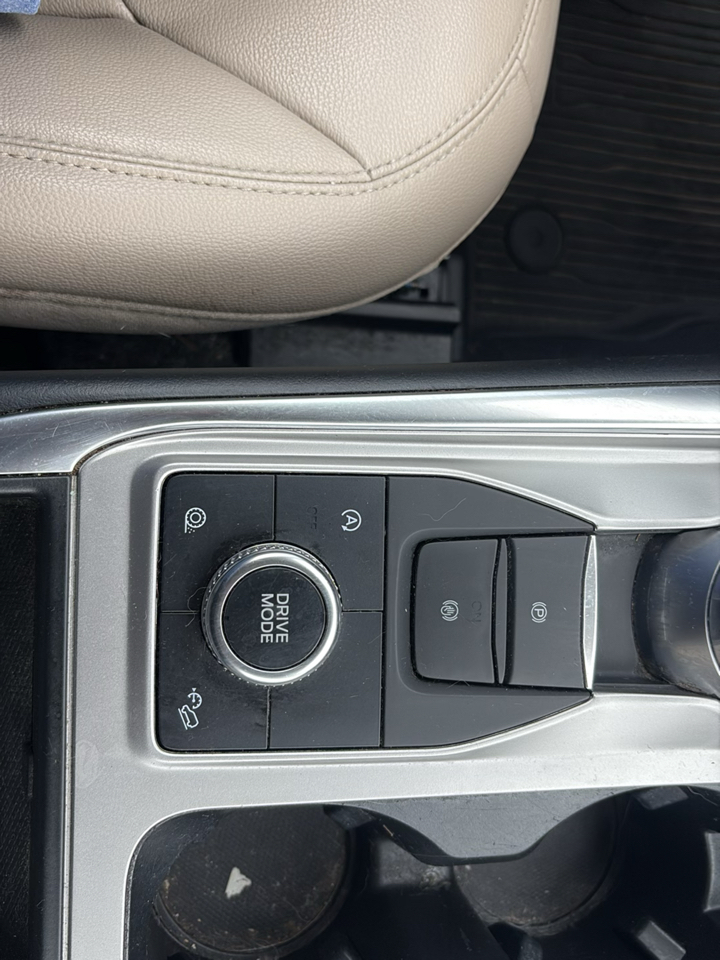 Ford Explorer XLT 4WD 2020