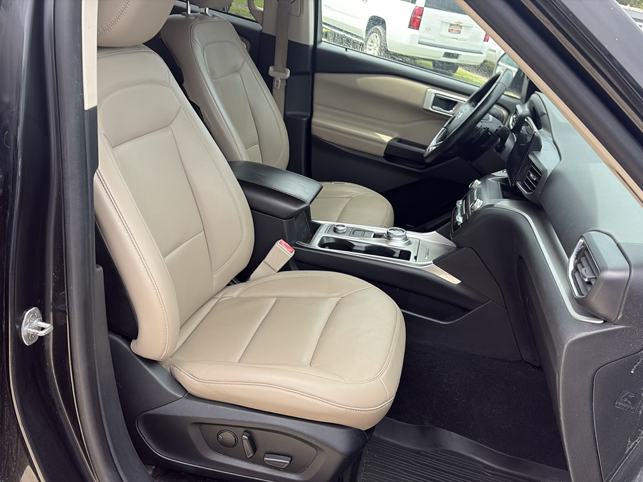 Ford Explorer XLT 4WD 2020